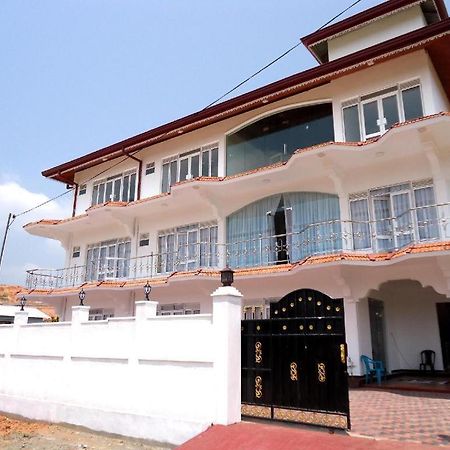 Hotel Glee Trincomalee Dış mekan fotoğraf