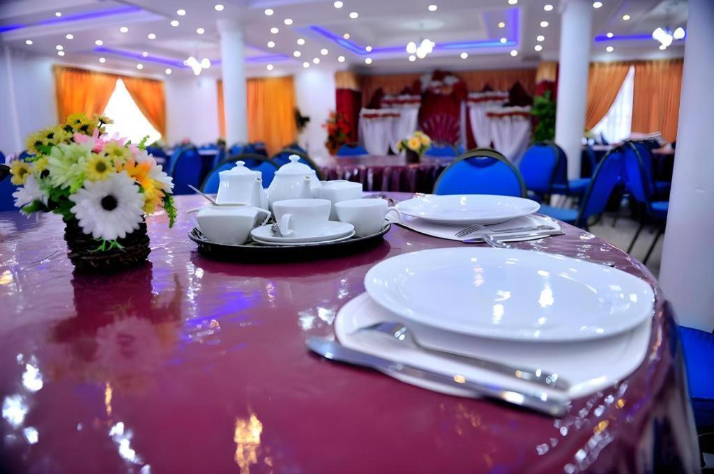 Hotel Glee Trincomalee Dış mekan fotoğraf