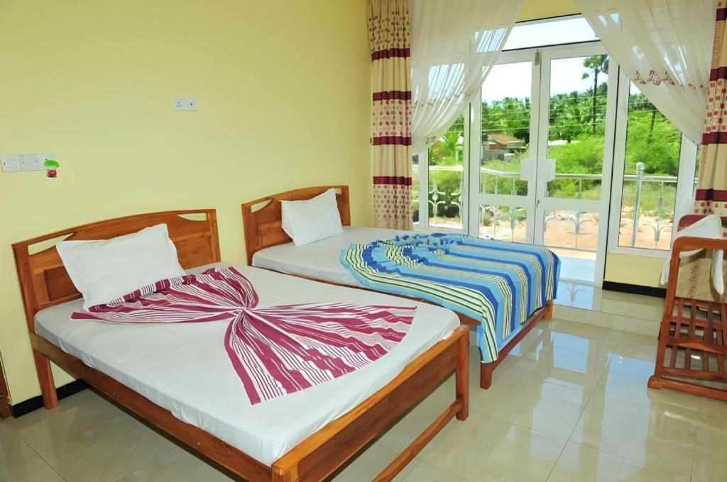 Hotel Glee Trincomalee Dış mekan fotoğraf