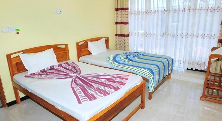 Hotel Glee Trincomalee Dış mekan fotoğraf