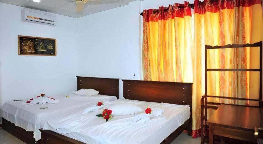 Hotel Glee Trincomalee Dış mekan fotoğraf