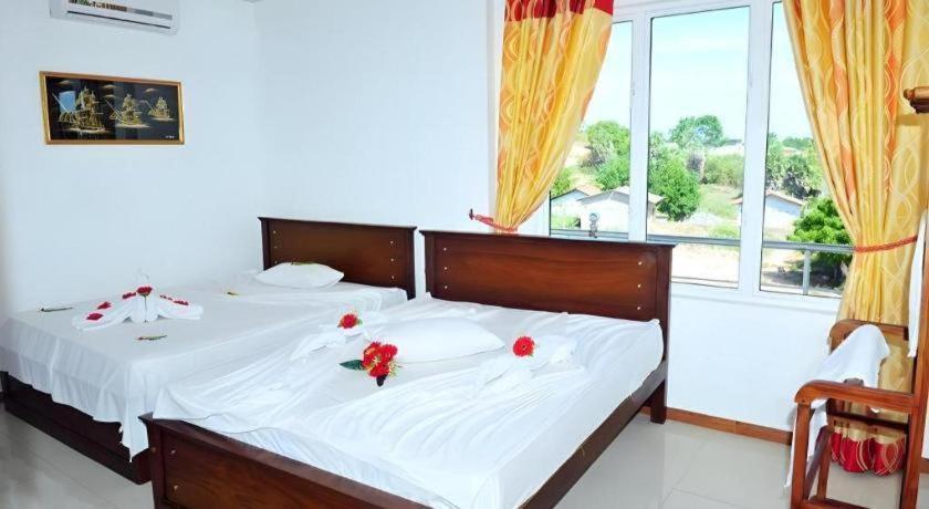 Hotel Glee Trincomalee Dış mekan fotoğraf