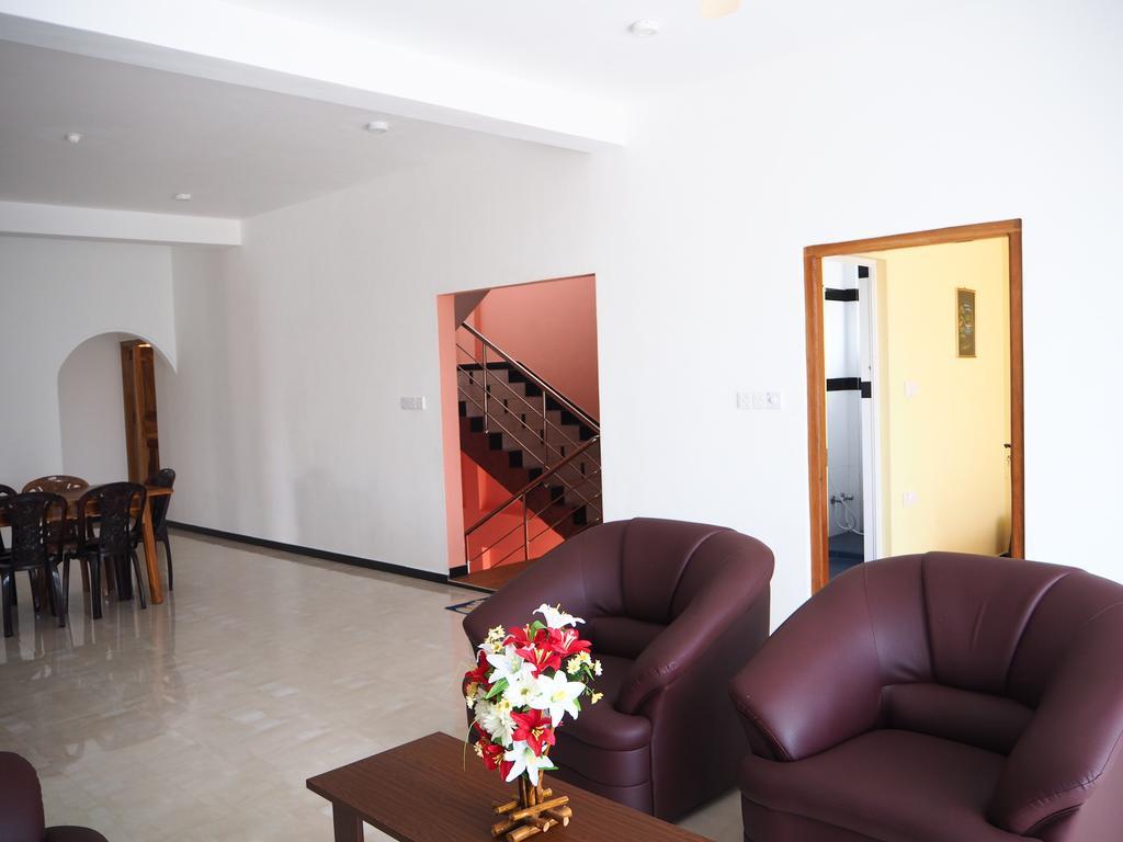 Hotel Glee Trincomalee Dış mekan fotoğraf